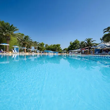 Isa-appartament 4 Beds, Air Conditioning And Private Outdoor Area In Village With 6 Swimming-pools * Piombino