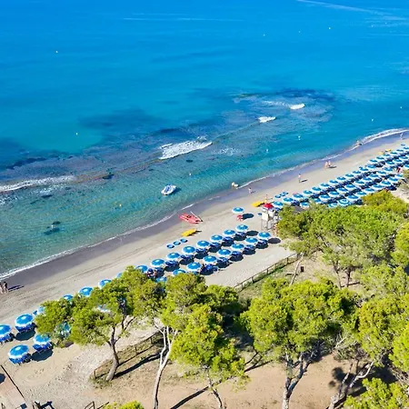 Thr - Isa-appartament 4 Beds, Air Conditioning And Private Outdoor Area In Village With 6 Swimming-pools
